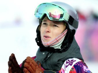 ОИ-2014: у чешской сноубордистки раскололся шлем после падения