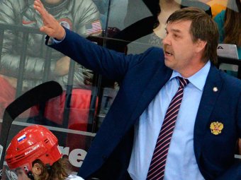 Олег Знарок показал шведскому тренеру жест, за который был дисквалифицирован на финал ЧМ-2014 (ВИДЕО)