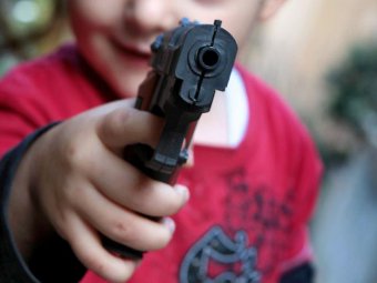 В США трёхлетний ребёнок застрелил своего младшего брата