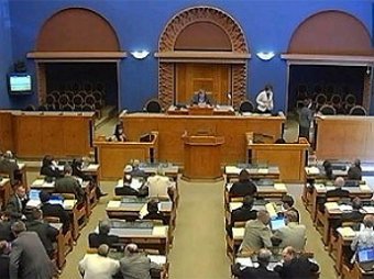 Эстонские власти связали трагические события в Париже с Россией