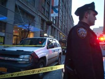 Неизвестный устроил стрельбу по прохожим на Манхеттене, один человек погиб