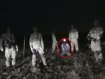 В Сети опубликовано видео сожжения ополченца бойцами «Азова»