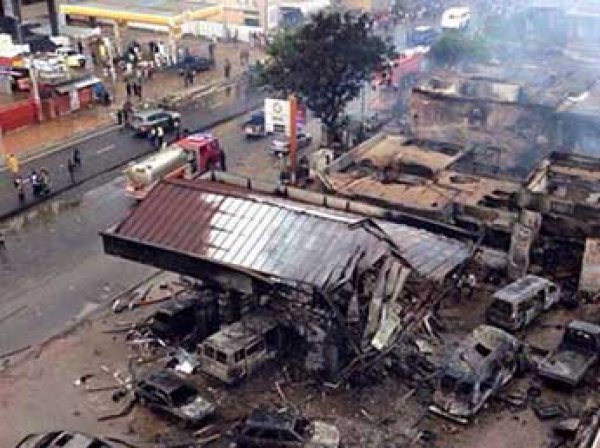 В Гане взорвалась АЗС: уже сотня погибших