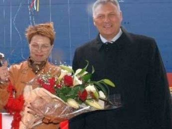 СМИ: жена экс-губернатора Сахалина Хорошавина подала на развод из-за секс-скандала