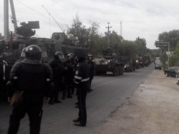 Молдавские оппозиция заблокировала колонну военной техники США на границе