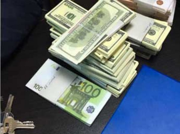 В североосетинском Россельхозбанке нашли 20 млн рублей банка приколов