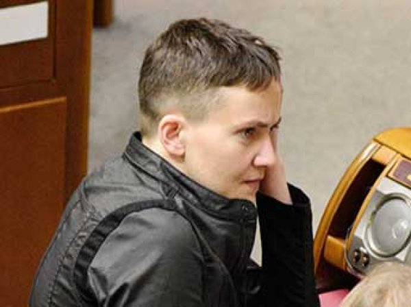 Савченко предложила Порошенко уступить кресло президента Януковичу