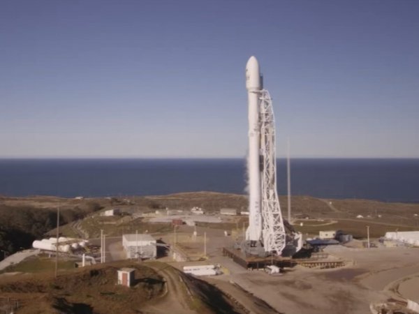 SpaceX Элона Маска впервые после аварии успешно запустила ракету Falcon 9 (ФОТО, ВИДЕО)