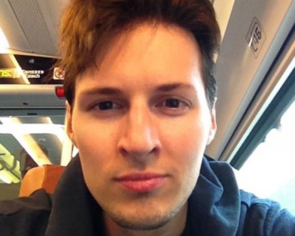 После того, как Павел Дуров разбил телефон, он "взорвал" "ВКонтакте" своим ФОТО в образе шахида
