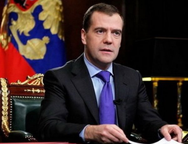 Навальный рассказал о "тайной империи" Дмитрия Медведева (ВИДЕО)
