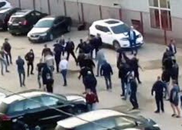 ВИДЕО массовой драки со стрельбой в Москве попало в Сеть