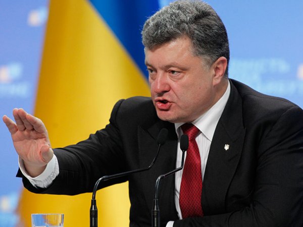 "Мой народ проживет без соцсетей": высказывание Порошенко возмутило украинцев