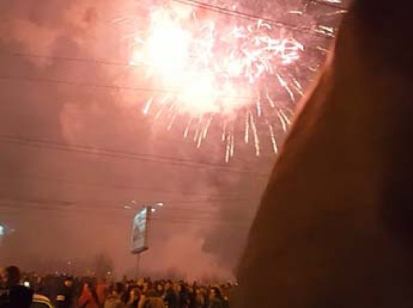 В Челябинске залп фейерверка в честь 9 Мая попал в толпу