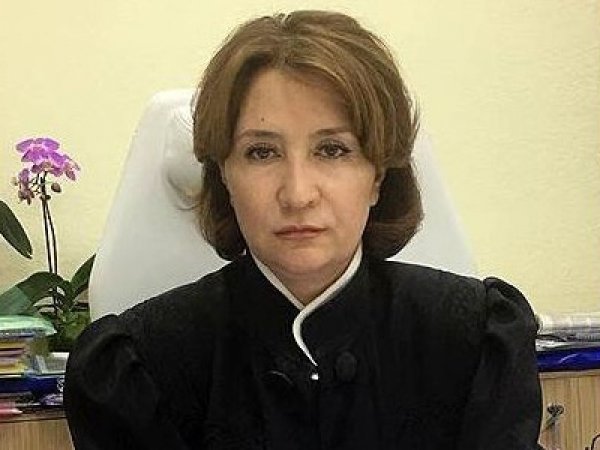 СМИ опубликовали компрометирующее ФОТО "золотой судьи" Елены Хахалевой