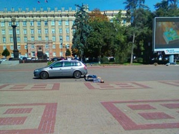 Стрельба возле трупа на центральной площади Белгорода попала на видео