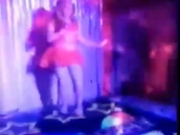 Обрушение танцпола во время гей-вечеринки в Тенерифе попало на видео
