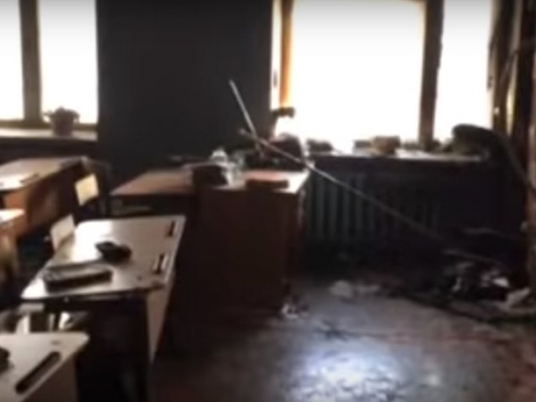 В Бурятии вооруженные топором и коктейлями Молотова подростки напали на семиклассников во время урока