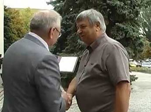 СМИ: отца владельца ТЦ "Зимняя вишня" наградили за помощь украинским военным на Донбассе