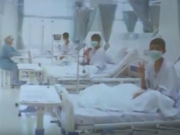 Опубликовано первое видео из больницы со спасенными тайскими школьниками
