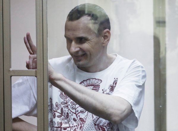 Режиссера Сенцова посадили по требованию Поклонской: опубликованы документы