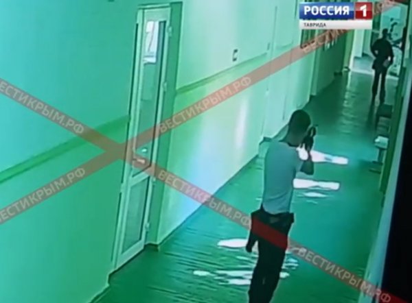 "Вести.Крым" опубликовали видео бойни в керченском колледже: у Рослякова мог быть сообщник