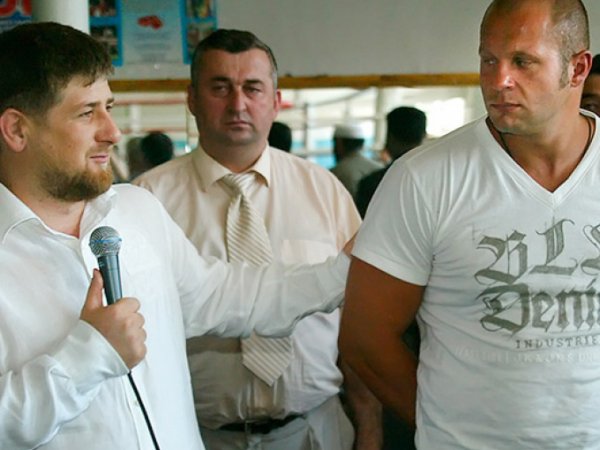 "Негоже лежать на настиле": Кадыров "добил" нокаутированного Емельяненко