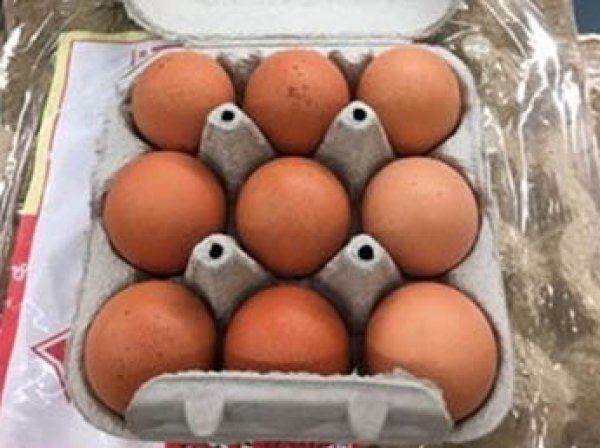 На птицефабрике объяснили появление "девятка" яиц