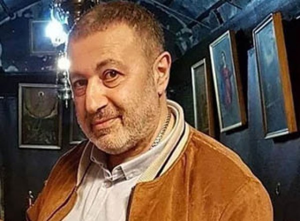 Отца сестер Хачатурян посмертно обвинили в изнасиловании дочерей
