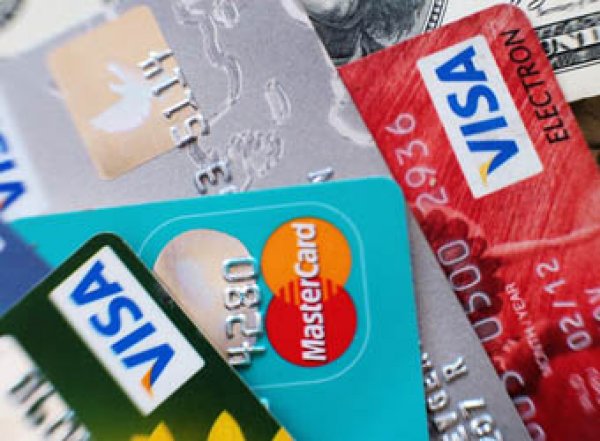 Visa и MasterCard могут уйти из России из-за нового закона