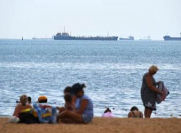 На крымском пляже нашли обезображенное тело утопленника с гирей на шее