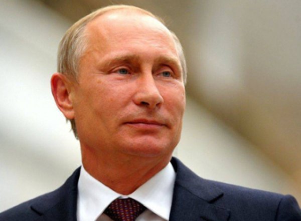 54% россиян хотели бы видеть Путина президентом и после 2024 года