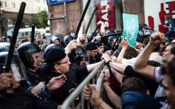 Российские ученые потребовали прекратить преследование участников протеста 27 июля в Москве