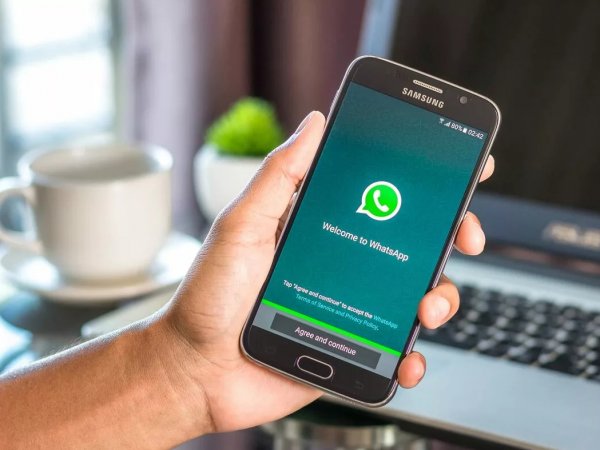 Павел Дуров призвал удалить WhatsApp со смартфонов и объяснил почему