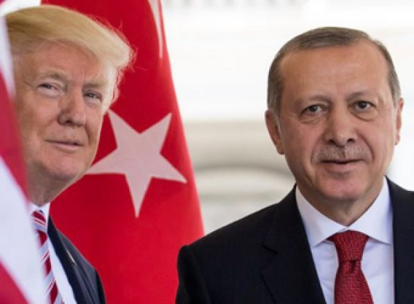 Трамп предложил Эрдогану $ 100 млрд в обмен на отказ от С-400