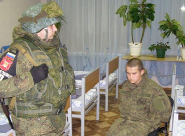 Сослуживец "расстрельного" срочника Шамсутдинова признался в неуставных отношениях