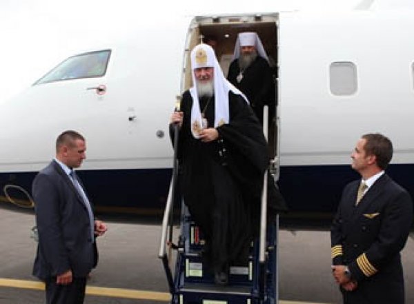 Патриарха Кирилла уличили в полете на бизнес-джете, связанном с расследованиями ФБК
