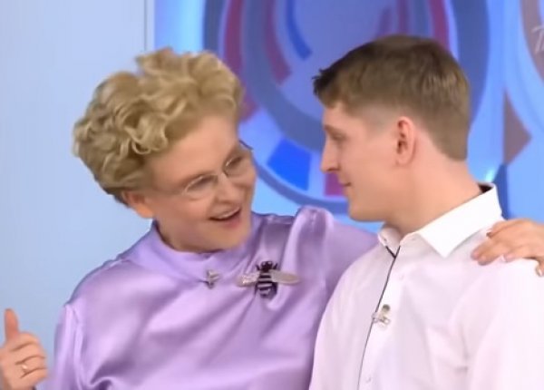 "MC Malysheva": Гарик Харламов нашел новую жертву для троллинга (ВИДЕО)