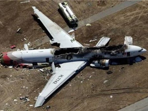 В Афганистане разбился пассажирский самолет: на борту находились 83 человека