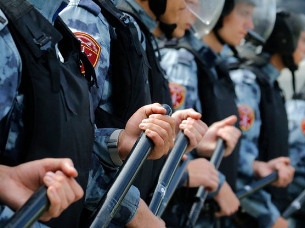 СМИ: полиция готовится к введению комендантского часа в Москве