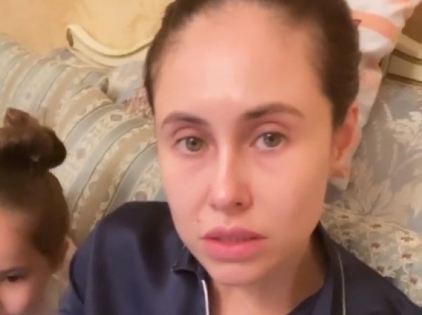 "Какой кошмар!": звезда "Уральских пельменей" Юрьева показала себя без фильтров и макияжа (ФОТО)