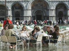 Венеция уходит под воду…