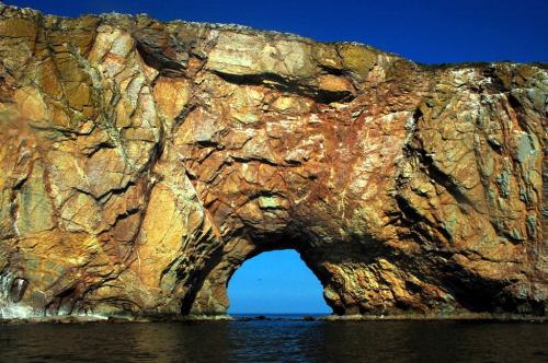 Удивительные арки, созданные природой