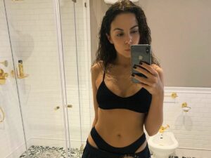 Плющенко и Рудковская устроили танцевальный баттл