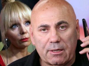 Кейт Бекинсейл прочла на русском языке отрывок из 