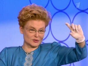 Волочкова похвасталась маникюром на дому в режиме самоизоляции