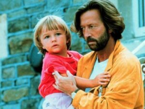 Звезды кино, потерявшие карьеру после операций