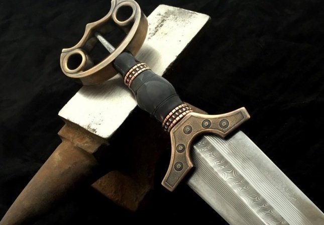 10 самых знаменитых мечей Средневековья