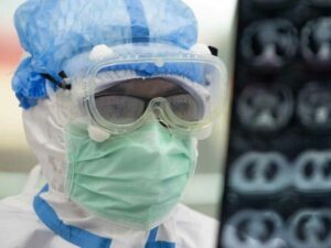 Актриса Светличная обвинила шоу Малахова в краже 600 тысяч