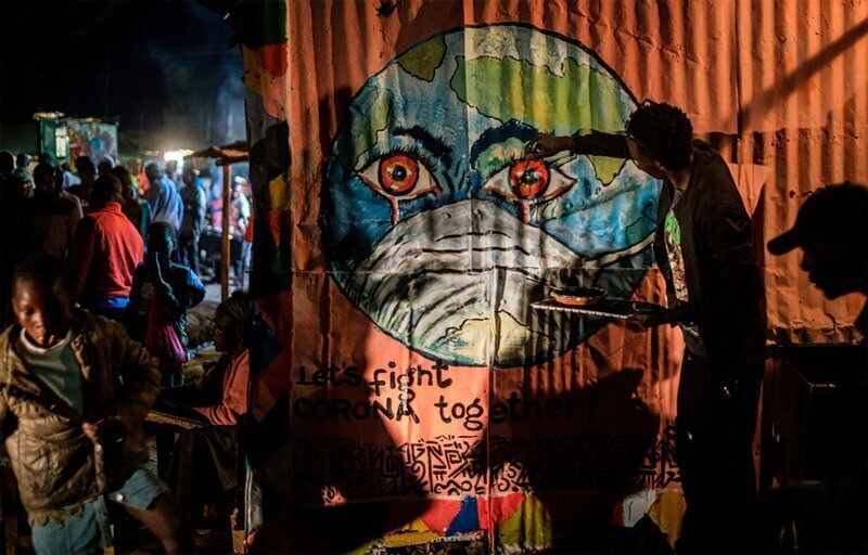 17 произведений стрит-арта по теме CoVid-19