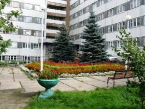 В России за сутки выявили 6361 случай заражения COVID-19